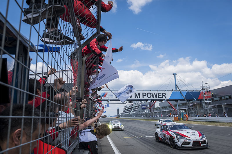 ニュルブルクリンク24時間耐久レース